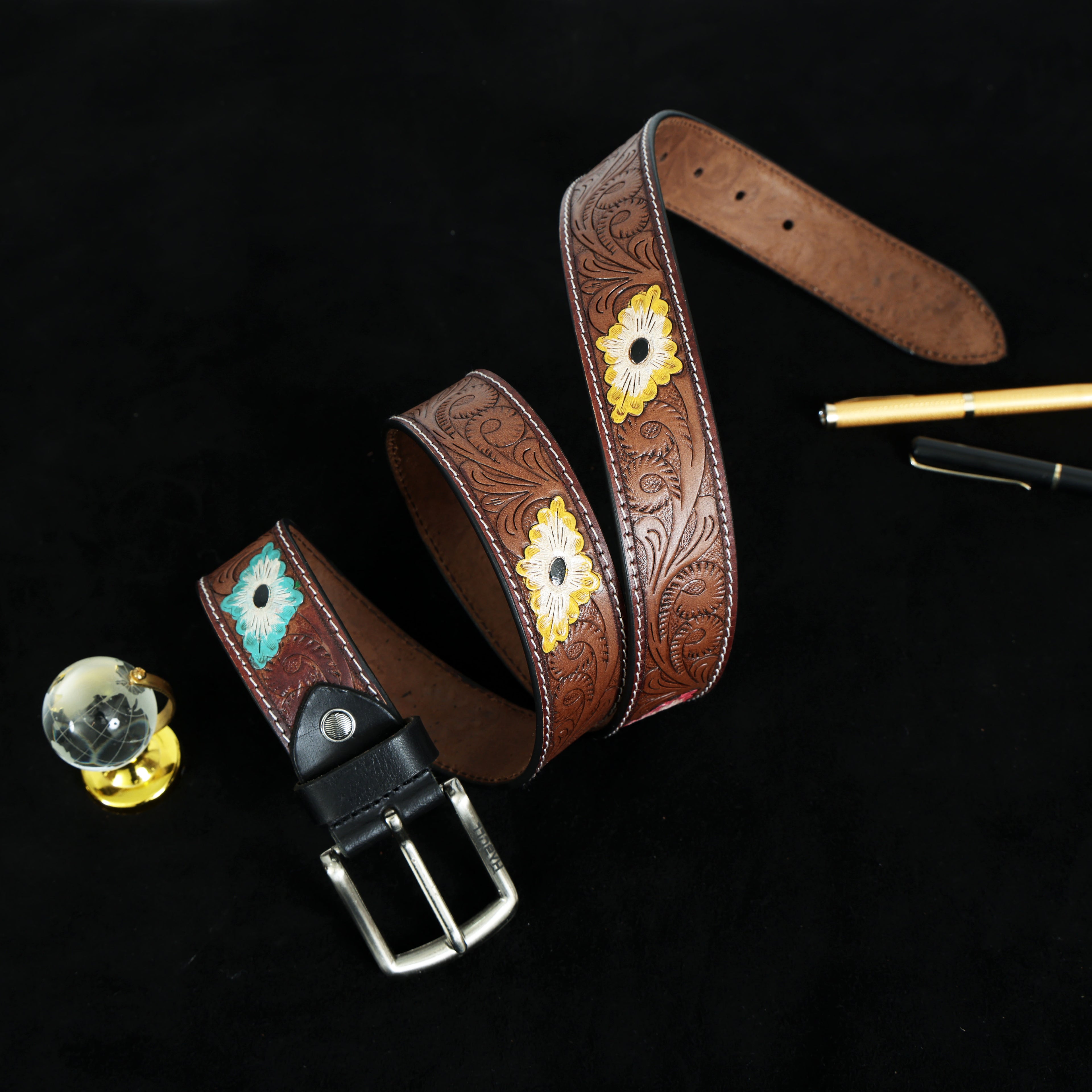 Hand-Tooled Leather Belt with Multicolor Floral Engraving – Western Cowgirl & Cowboy Style